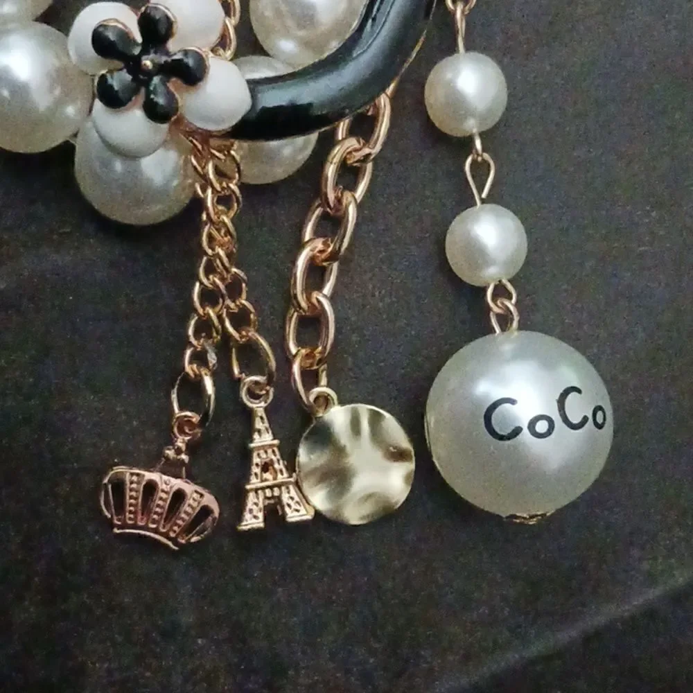 Luxurious No.5 CoCo Pearl Keychain Bag Charm
